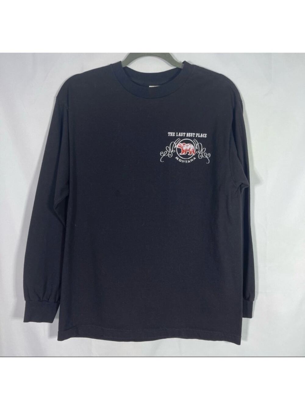 AL Style, Montana Graphic Long Sleeve Shirt, Size Medium. In new condition!